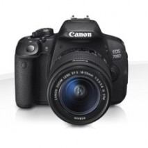 CAMARA DIGITAL REFLEX CANON EOS 700D