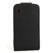 Funda Mooster Blackberry 8520 / 9300 negra de piel slim
