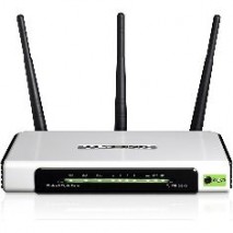 ROUTER WIFI 300 MBPS + SWITCH