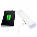 Power Bank 7800 mAh Golf  con linterna color blanco