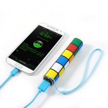 Power Bank 3000 mAh cubo Rubik