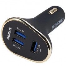 Cargador de mechero 2,4 A con 3  tomas usb para telefono movil / tablets /portatiles /camaras digita