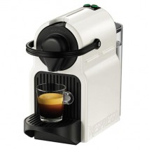 Cafetera Nespresso inissia blanca