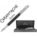 PLUMA CARAN D'ACHE VARIUS CUERPO CAUCHO NEGRO PLACADA RODIO PLUMIN ORO 18K RODIADO CON ESTUCHE PLUMI