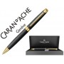 BOLIGRAFO CARAN D'ACHE LEMAN PAVONADO NEGRO ADORNOS CHAPADOS ORO CON ESTUCHE PUNTA MEDIA