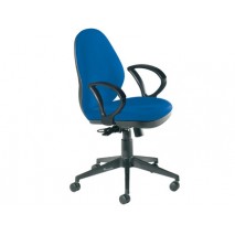 SILLA ROCADA CON BRAZOS COLOR NEGRO DIAMETRO BASE 700 MM RESPALDO DE 500 MM X 470 MM